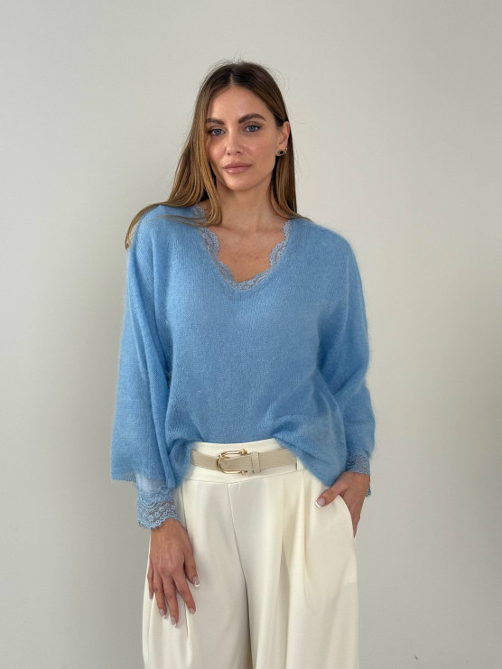 Джемпер-павутинка з V-подібним вирізом