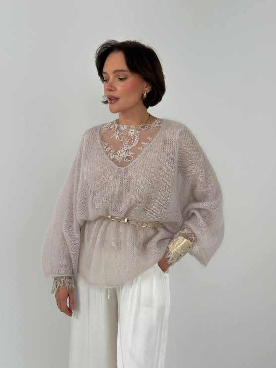 Джемпер-павутинка з V-подібним вирізом