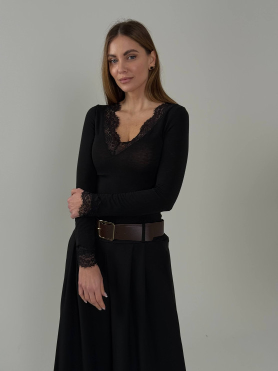 Кашеміровий лонгслів із мереживною обробкою NERO